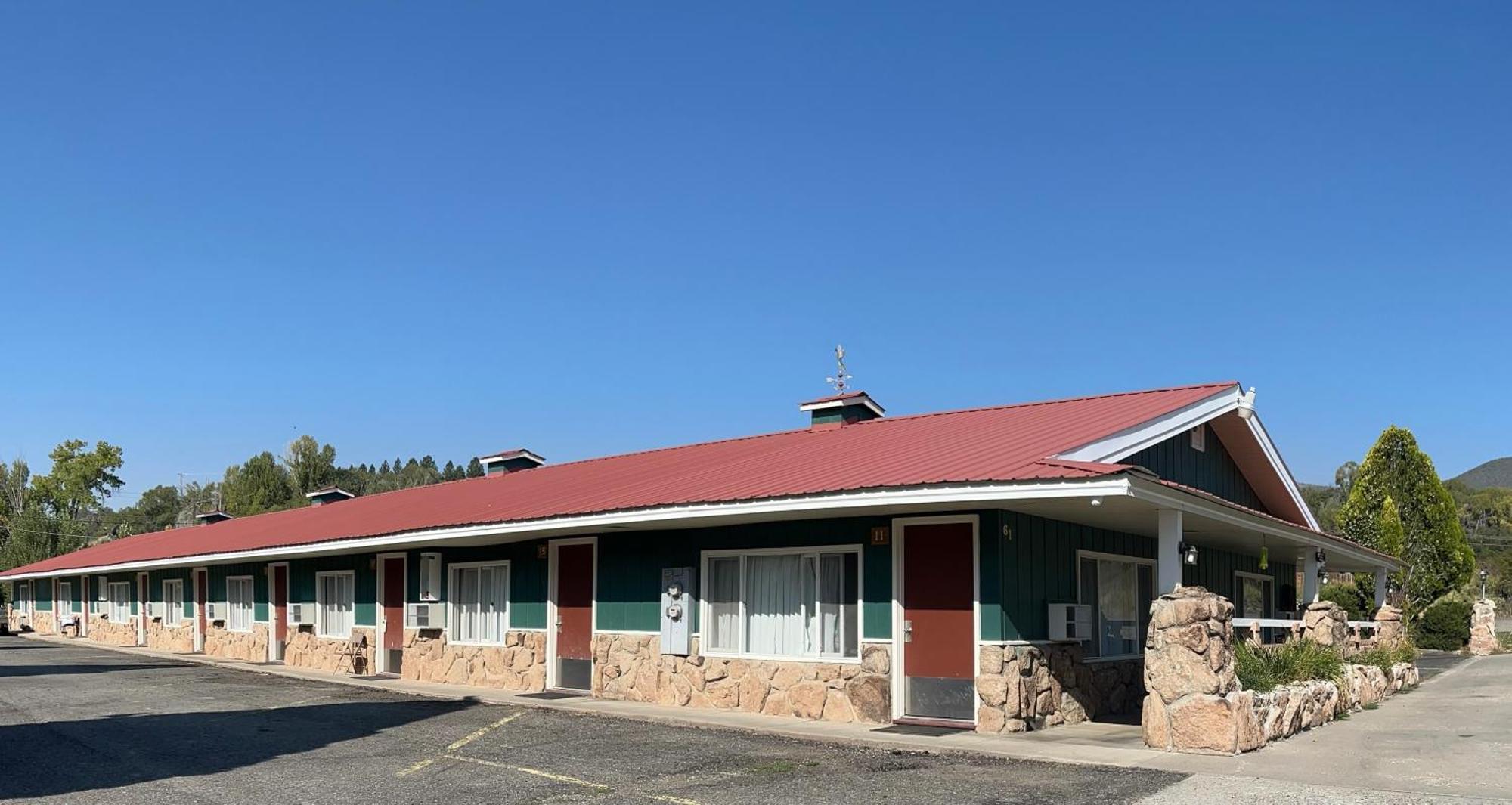 Paonia Redwood Arms Motel מראה חיצוני תמונה